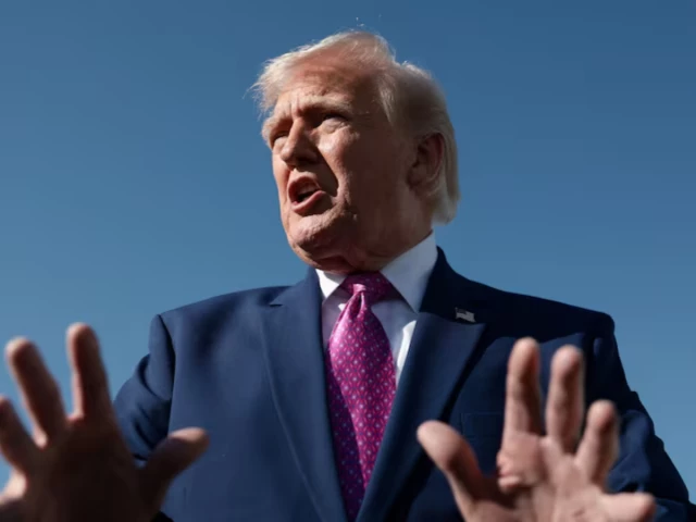 Trump Teases Deal but Refuses to Lift Strike Threat